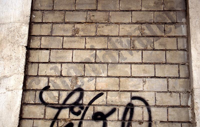 Halle, Goethestr.-Ecke Herderstr., 28.4.1998 (2).jpg - Colonialwaren